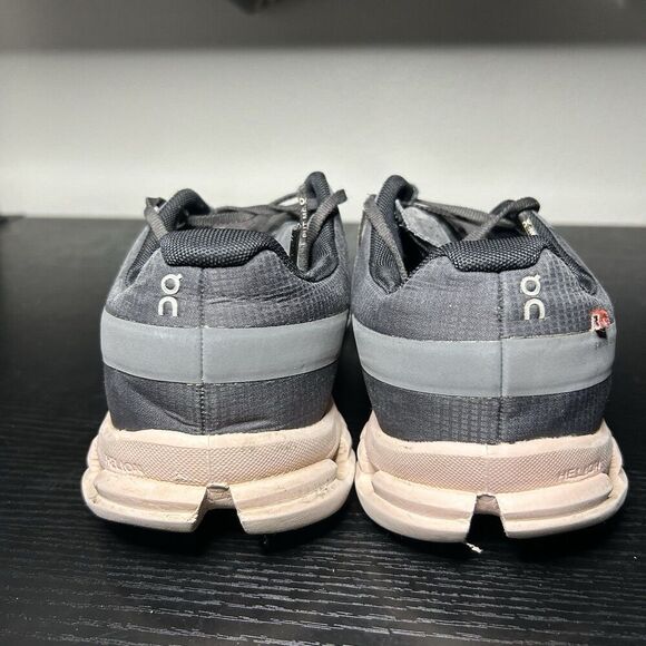 On Cloud Women’s Size 8 Gray Pink Running Shoes Sneakers Cloudflow - Picture 5 of 11